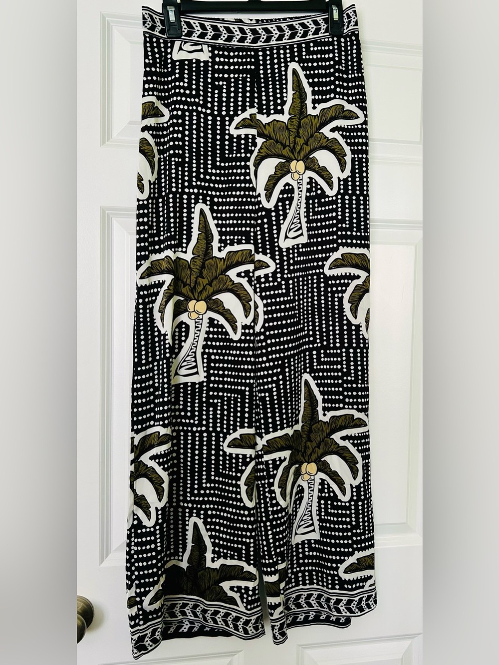 Rachel Zoe Black and White Polka Dot Wide Leg Pants with Palm Leaf Detail